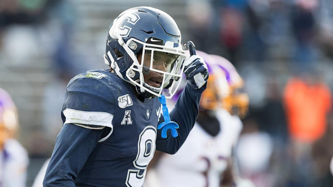 North Carolina State Wolfpack vs. UConn Huskies at Carter Finley Stadium